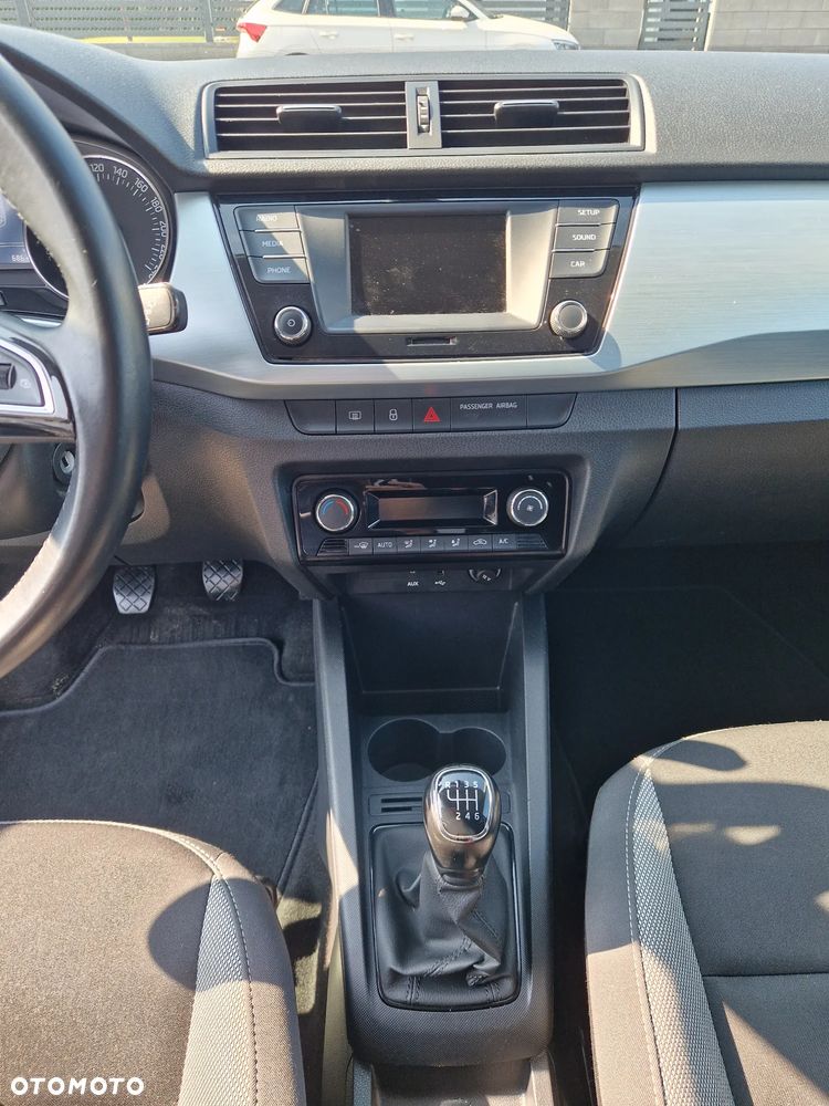 Skoda Fabia - 10