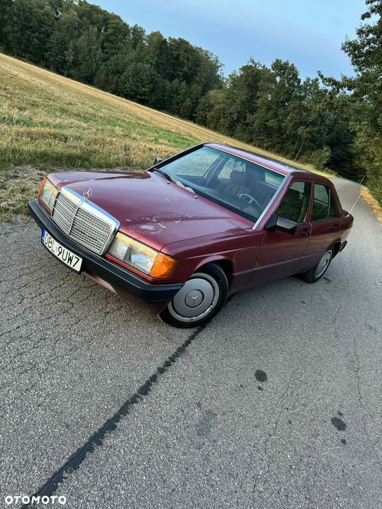 Mercedes-Benz W201 (190) - 2