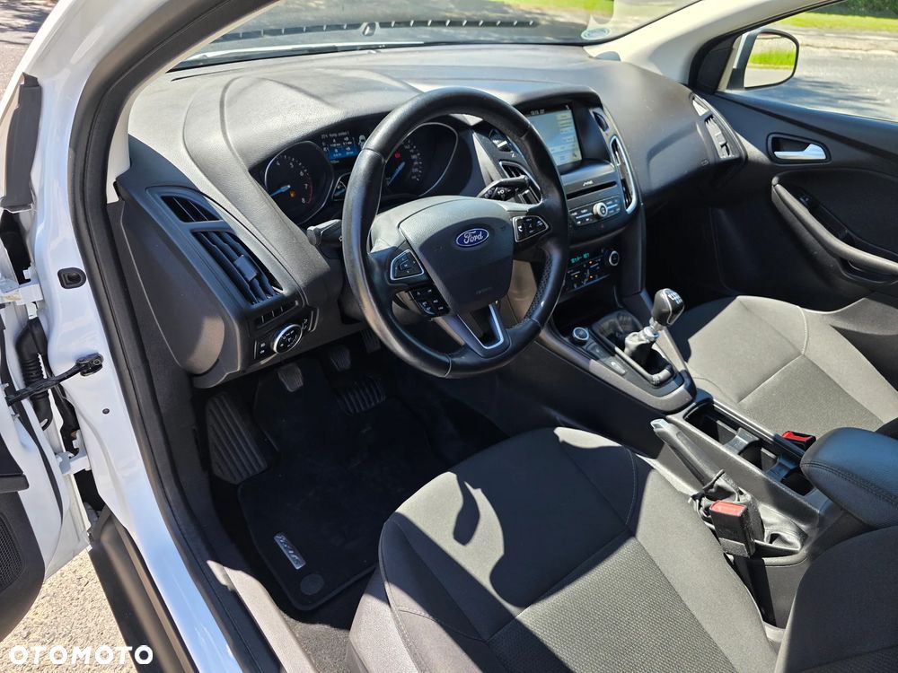 Ford Focus 1.0 EcoBoost Gold X (Edition) - 25