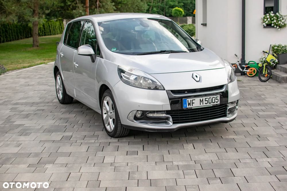 Renault Scenic - 1