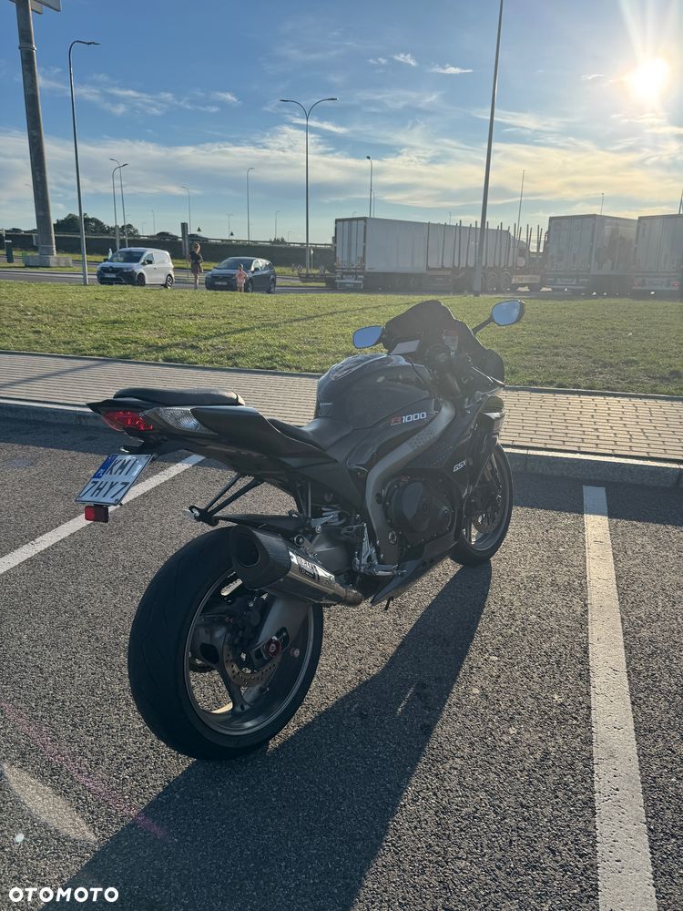 Suzuki GSX-R - 4