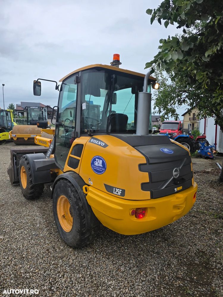Volvo L25F miniincarcator incarcator frontal compact vola minivola - 12