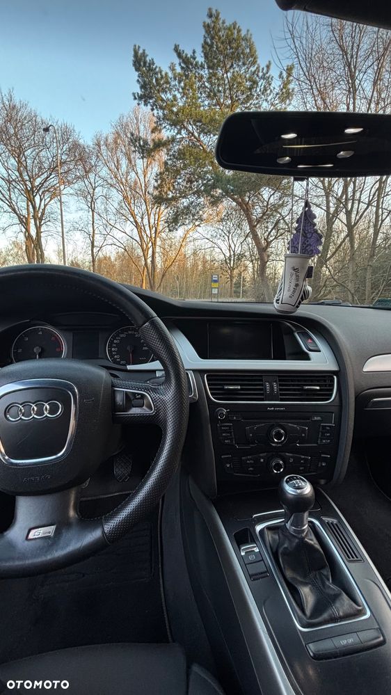 Audi A4 Avant 2.0 TDI DPF - 12