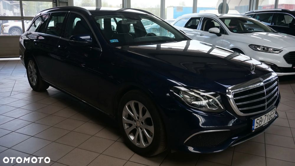 Mercedes-Benz Klasa E 220 d 9G-TRONIC - 2