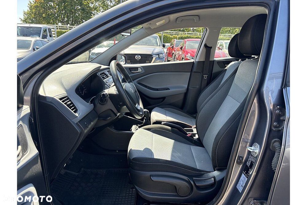 Hyundai i20 1.2 Classic Plus - 25