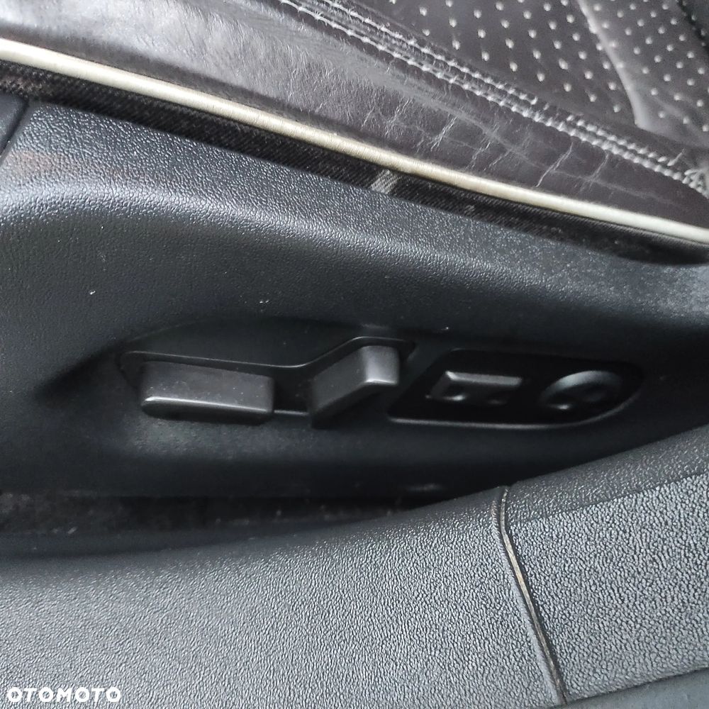 Citroën C5 2.2 HDi Exclusive - 8