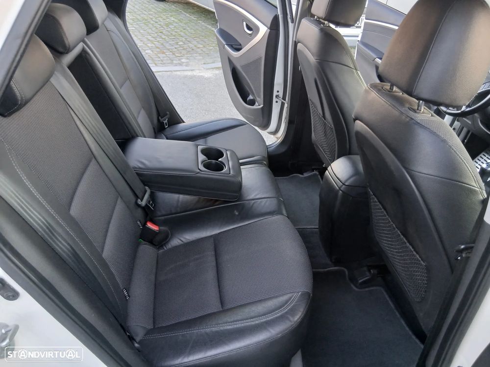 Hyundai i30 CW 1.6 CRDi Comfort - 10