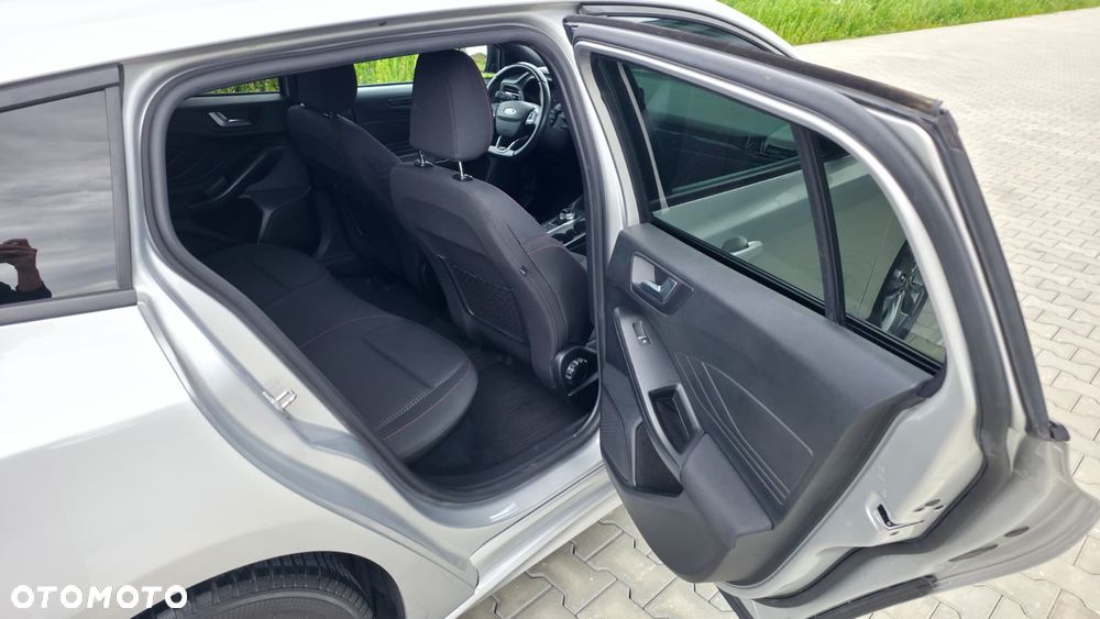 Ford Focus 1.0 EcoBoost ST-Line ASS PowerShift - 23
