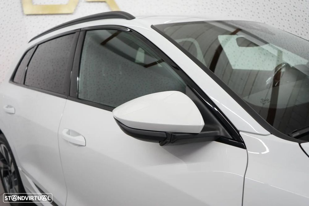 Audi e-tron 50 quattro S line - 13