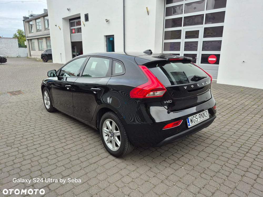 Volvo V40 D2 Inscription - 8