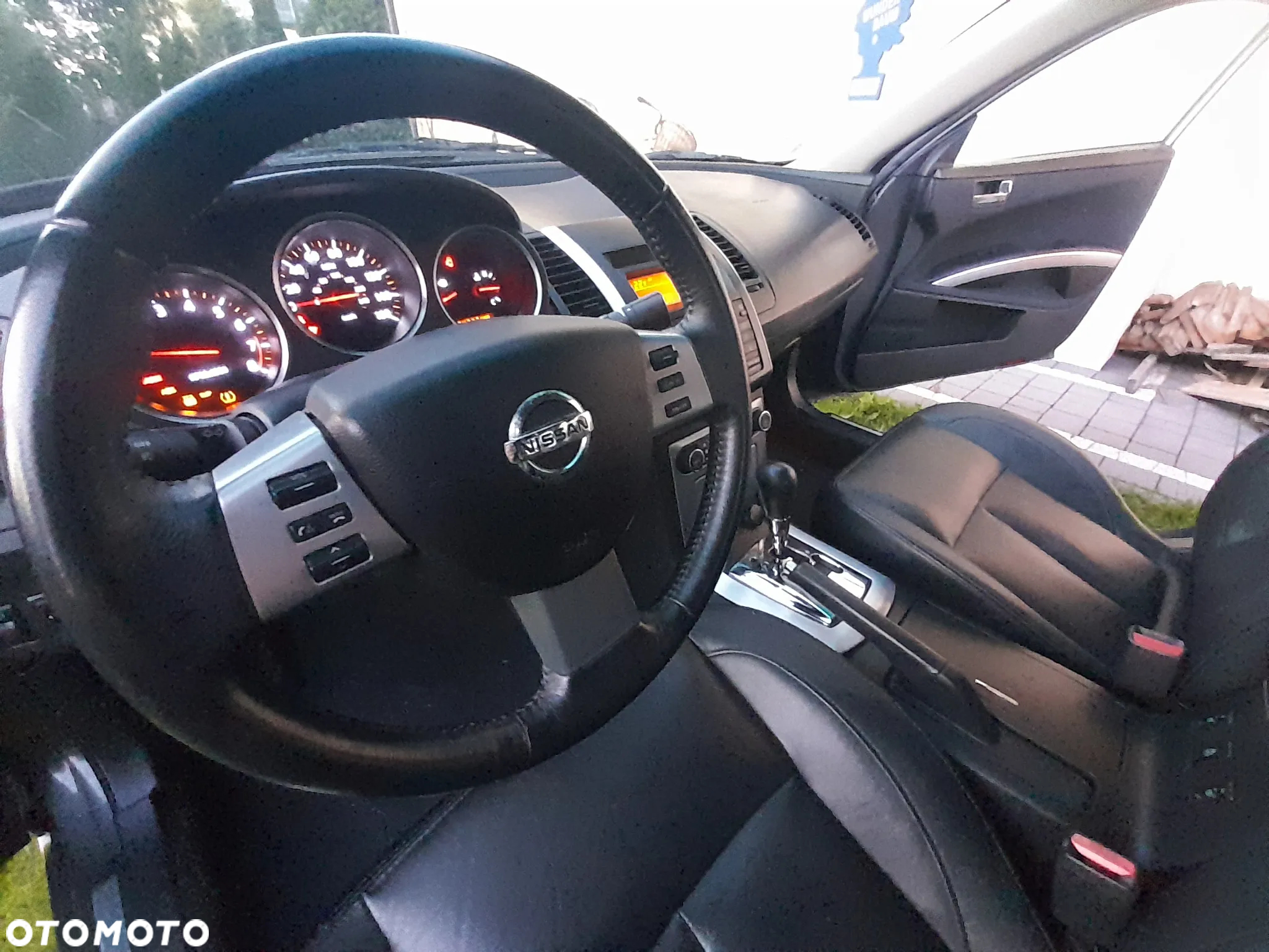 Nissan Maxima 3.5 SL - 8