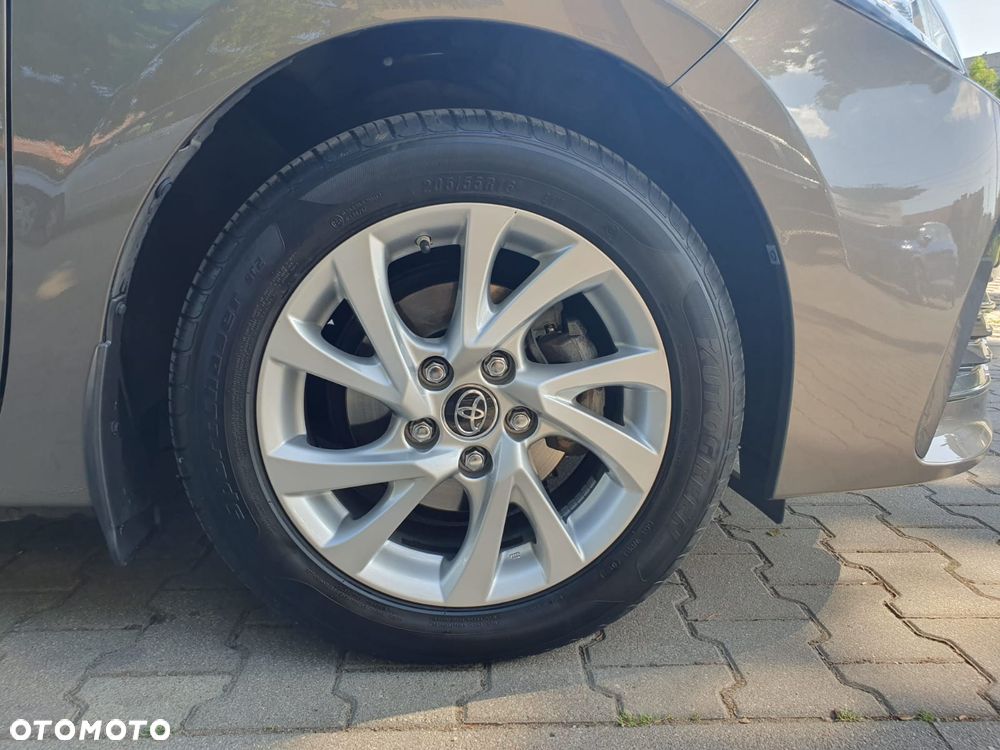 Toyota Corolla 1.6 Comfort - 8
