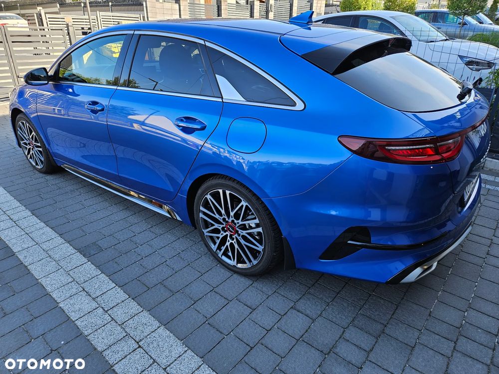 Kia ProCeed - 13