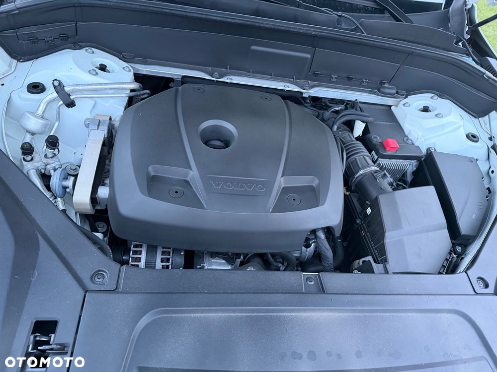 Volvo XC 90 T6 AWD Geartronic Momentum - 11