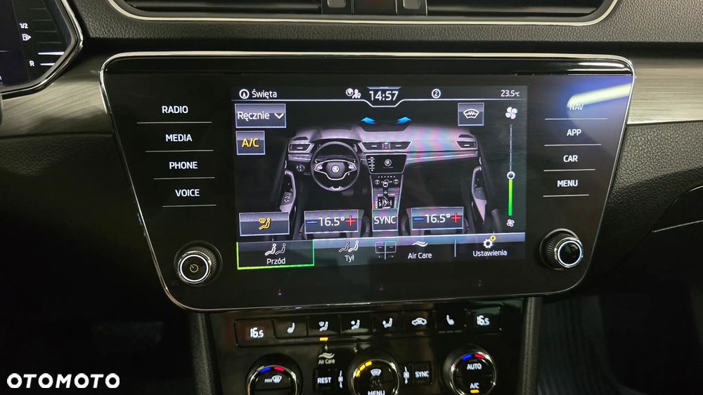 Skoda Superb 2.0 TDI SCR Sportline DSG - 28