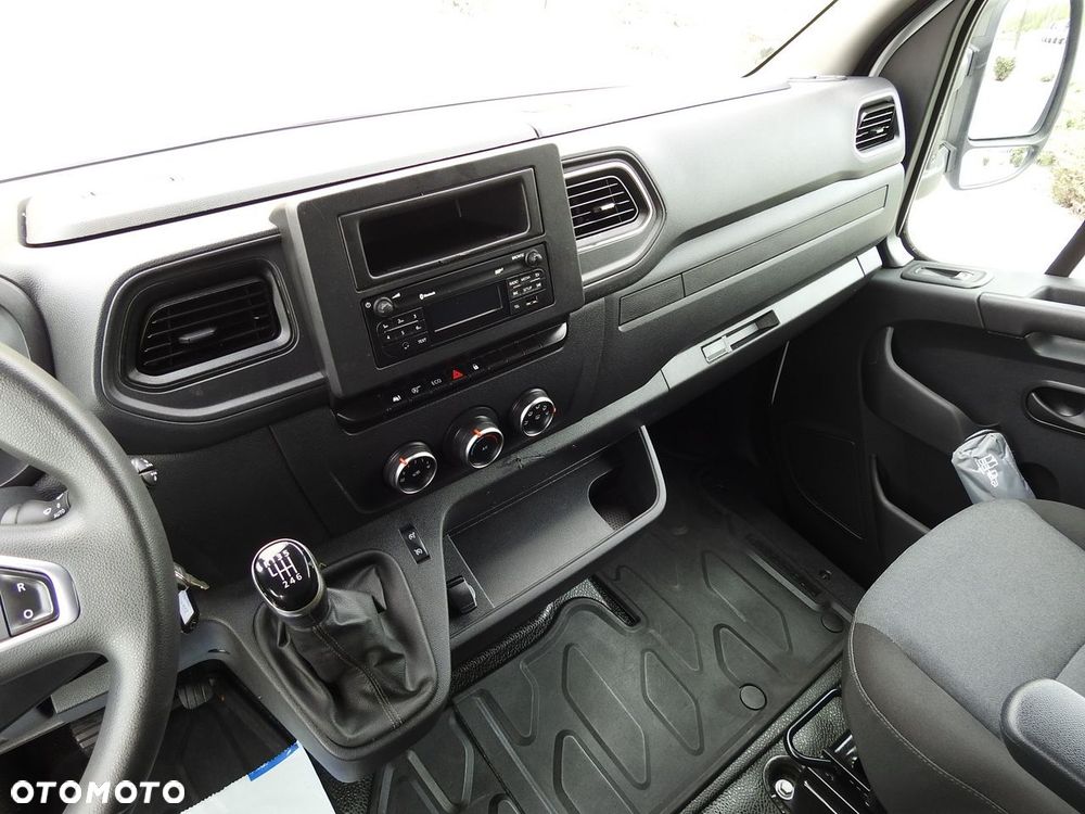 Renault MASTER PLANDEKA 10 PALET WEBASTO TEMPOMAT KLIMATYZACJA LEDY PNEUMATYKA  165KM - 30
