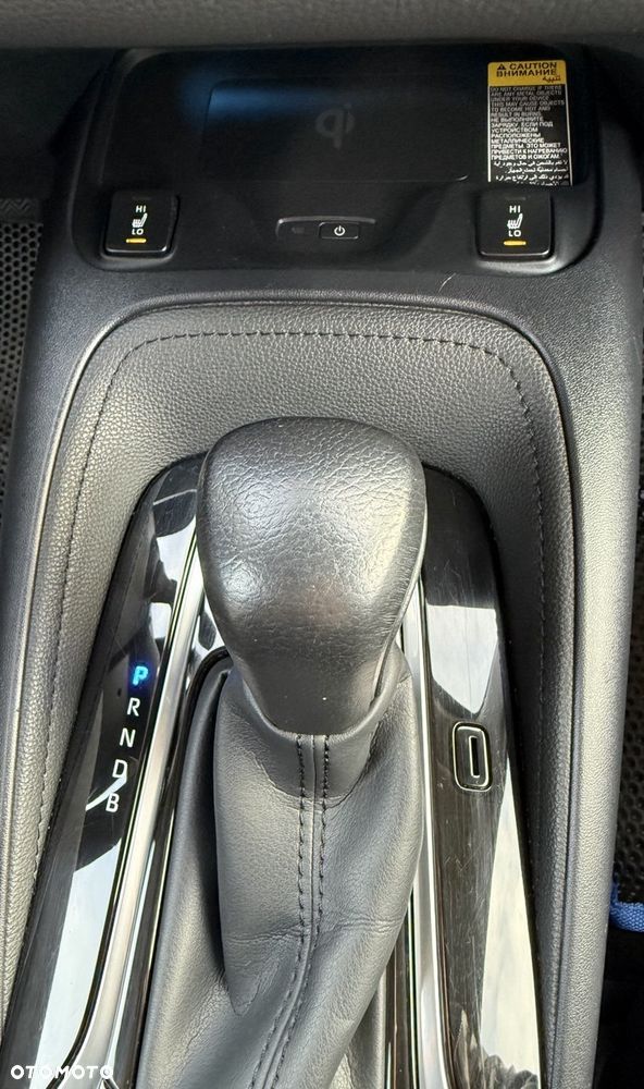 Toyota Corolla 1.8 Hybrid Executive - 24