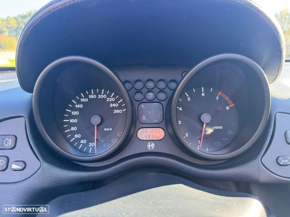 Alfa Romeo Spider - 2