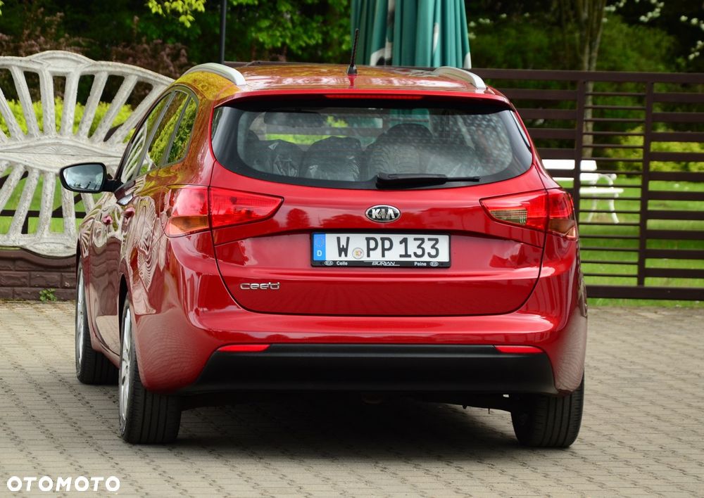 Kia Ceed - 14
