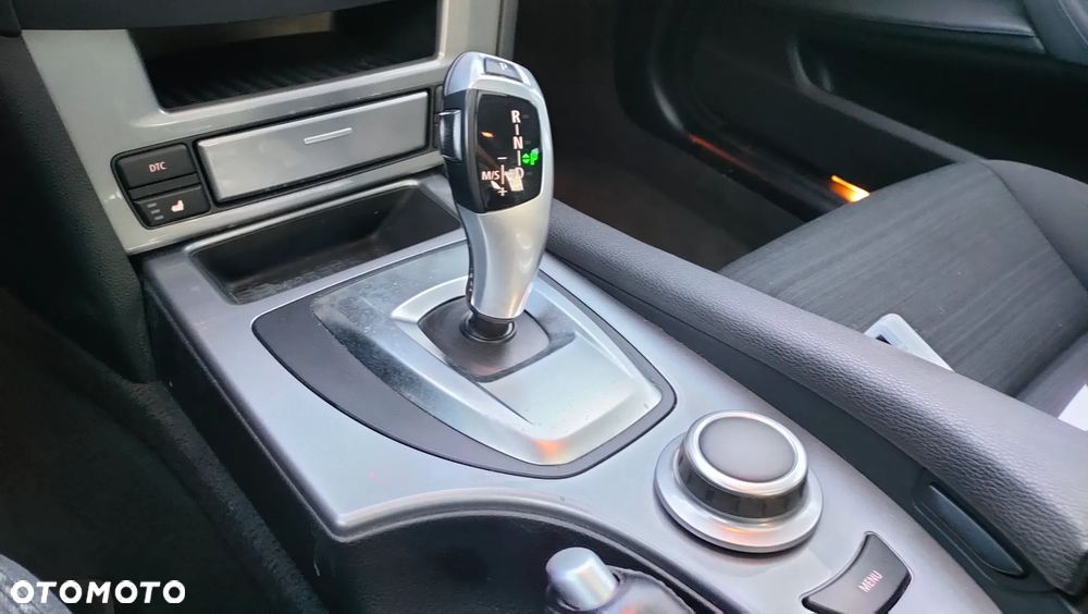 BMW Seria 5 520d Edition Sport - 4