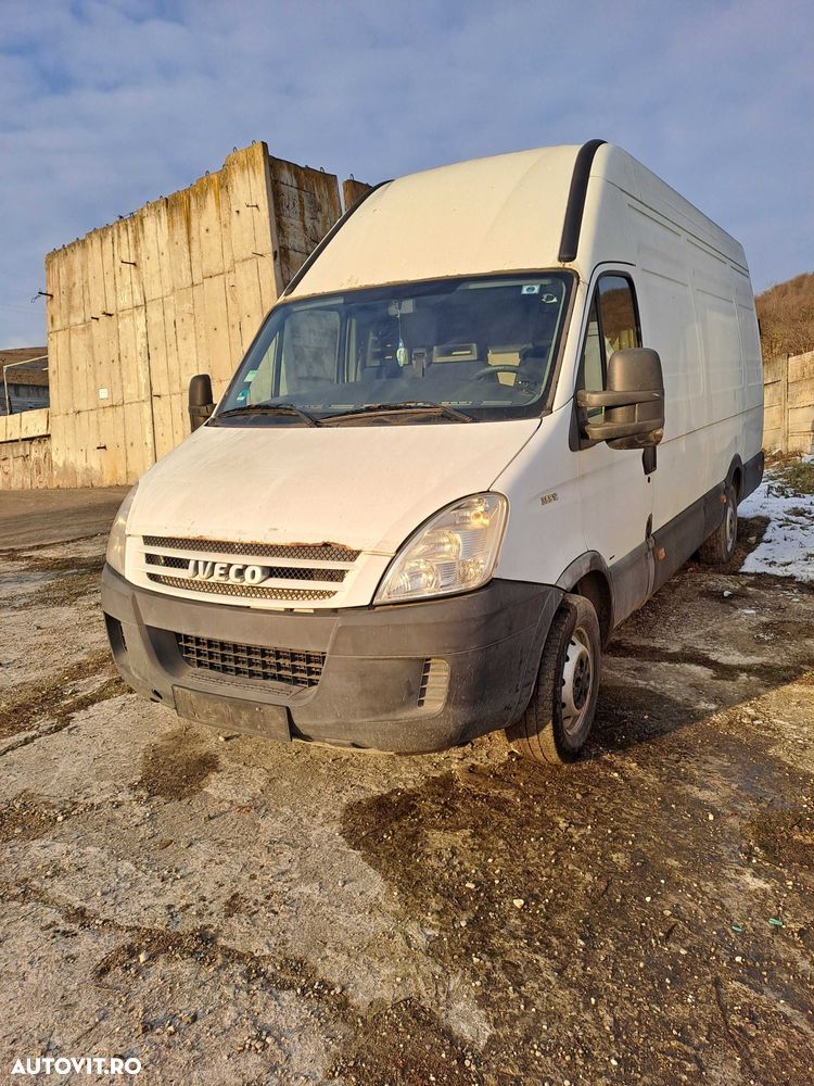 Dezmembrez Iveco daily mot 2.3hpi cutie semiautomata 2009 - 1