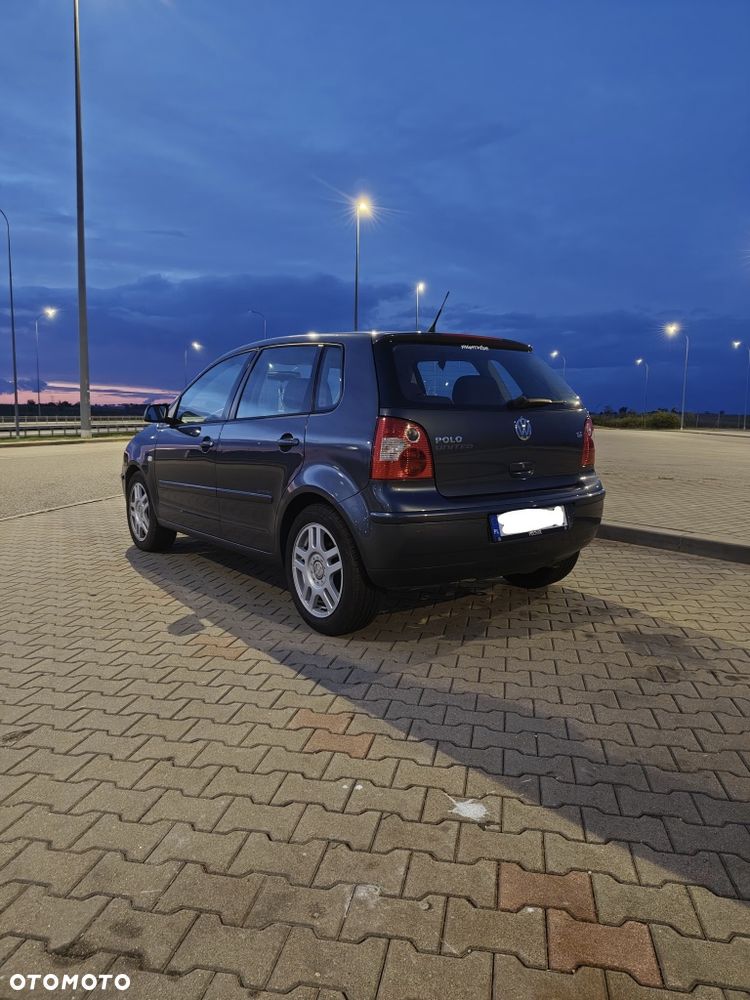 Volkswagen Polo - 4