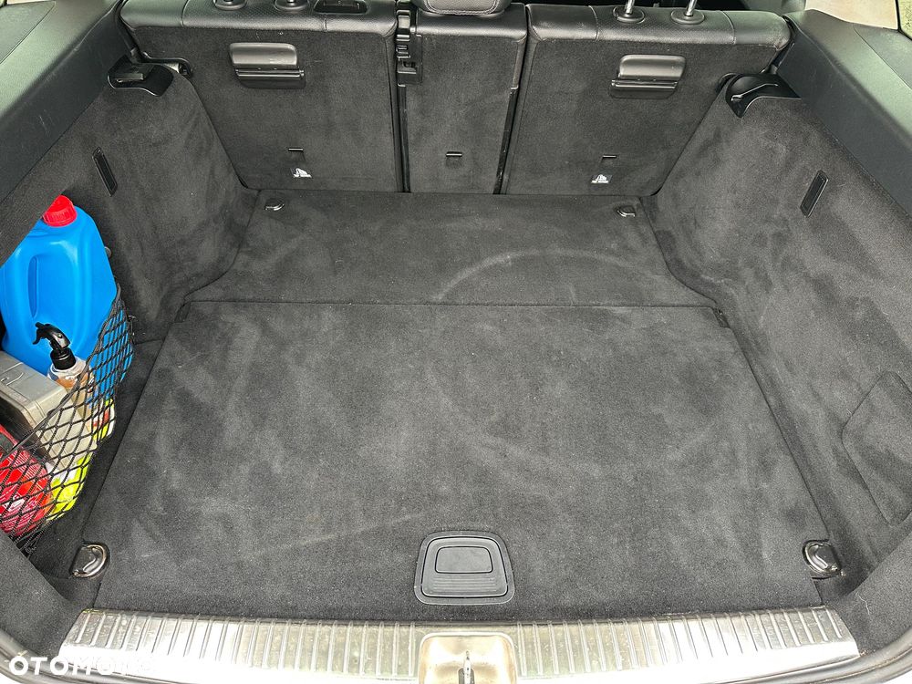 Mercedes-Benz Klasa C 200 (BlueTEC) d Avantgarde - 32