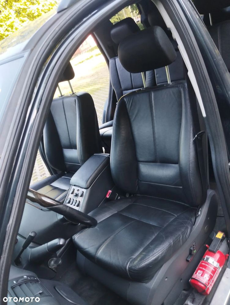 Mercedes-Benz ML 55 AMG - 9