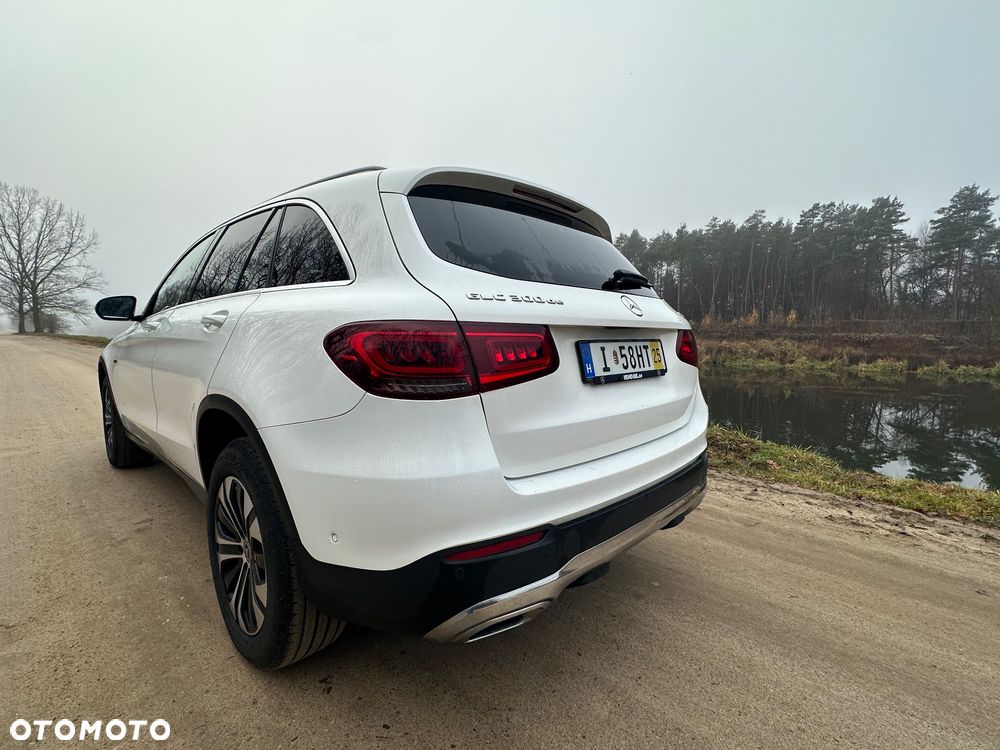 Mercedes-Benz GLC 300 de 4Matic 9G-TRONIC - 27