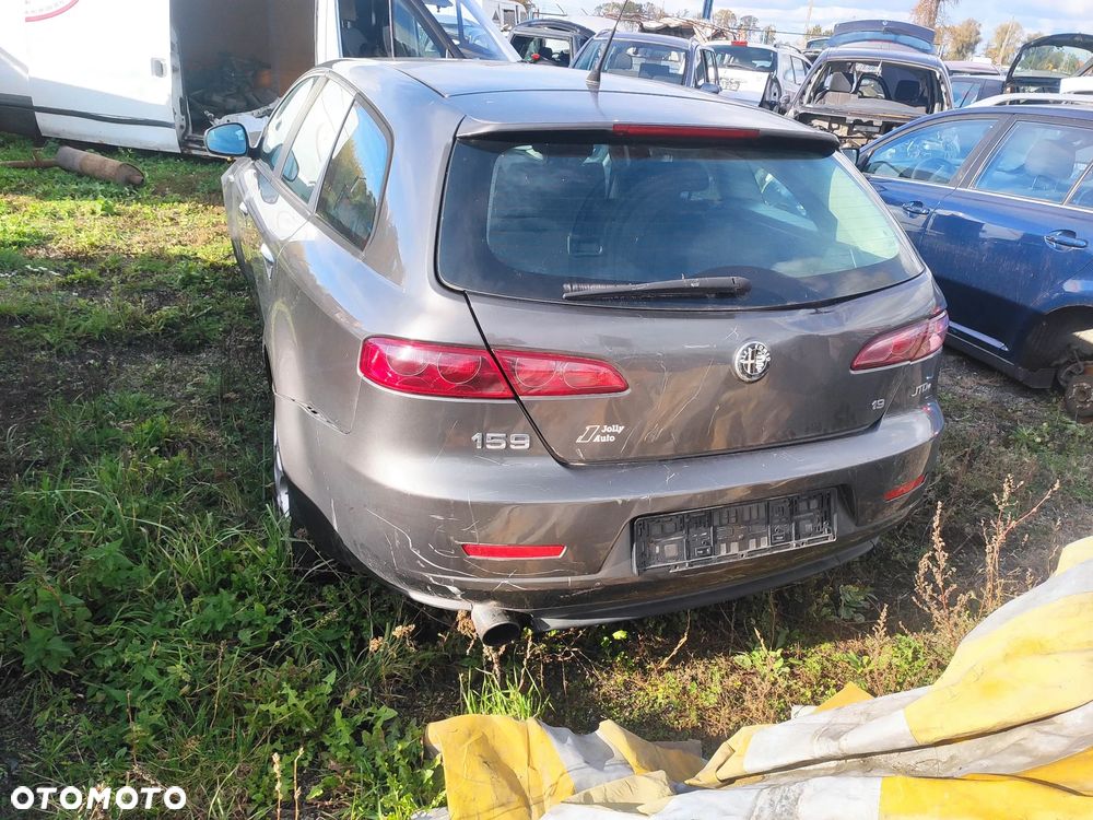 Alfa Romeo 159 kombi silnik 1.9 16v JTD 150km na części - 18