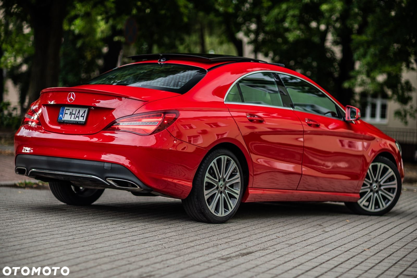 Mercedes-Benz CLA 250 4Matic 7G-DCT - 11