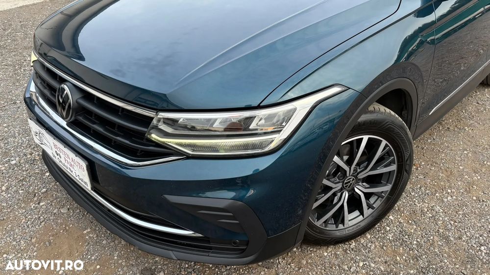 Volkswagen Tiguan - 34