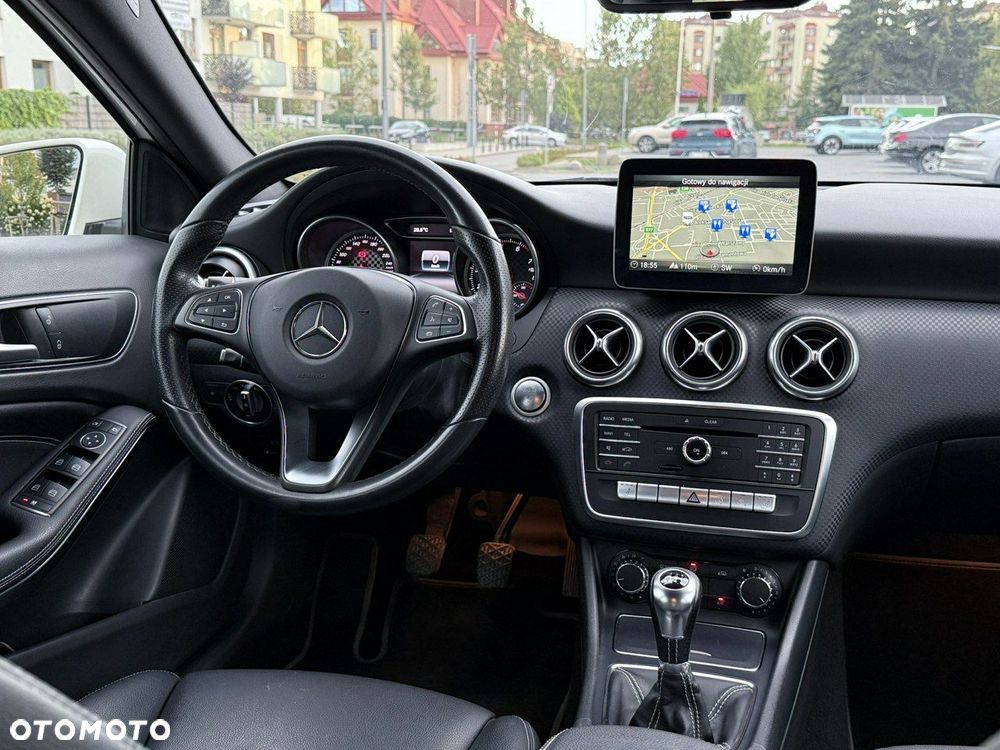 Mercedes-Benz Klasa A 180 (BlueEFFICIENCY) Urban - 20