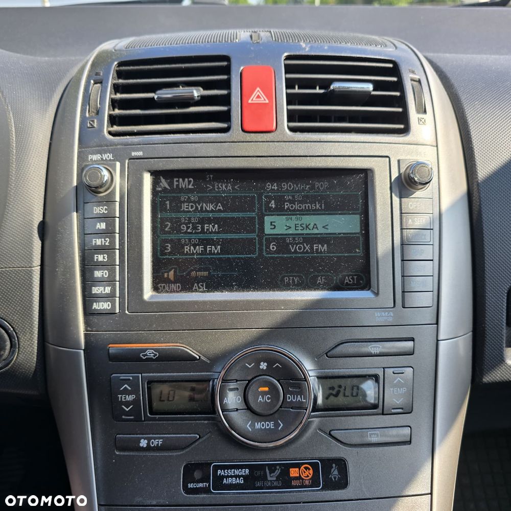 Toyota Auris 2.0 D-4D Premium - 10