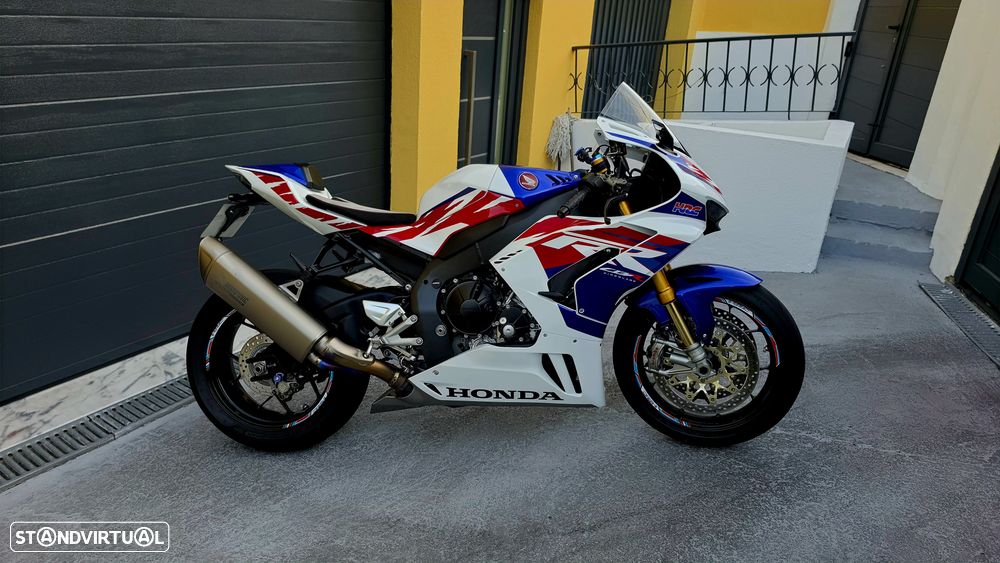 Honda CBR CBR1000RR-R Fireblade SP 30th Anniversary - 2