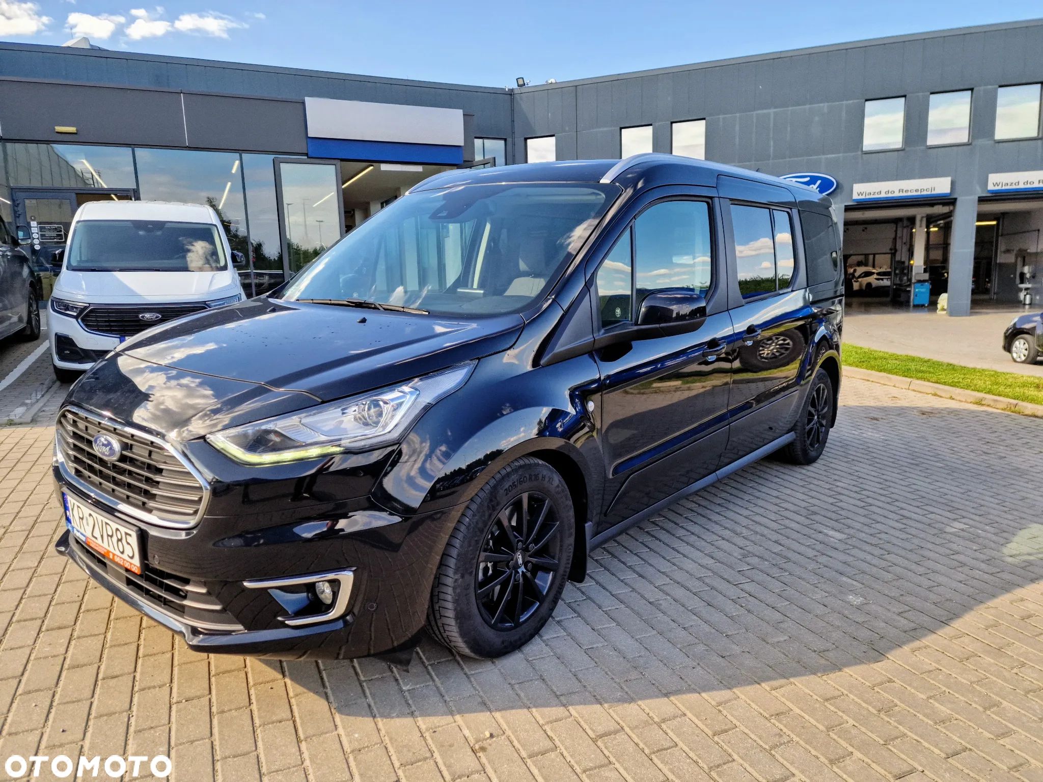 Ford Tourneo Connect Grand - 1