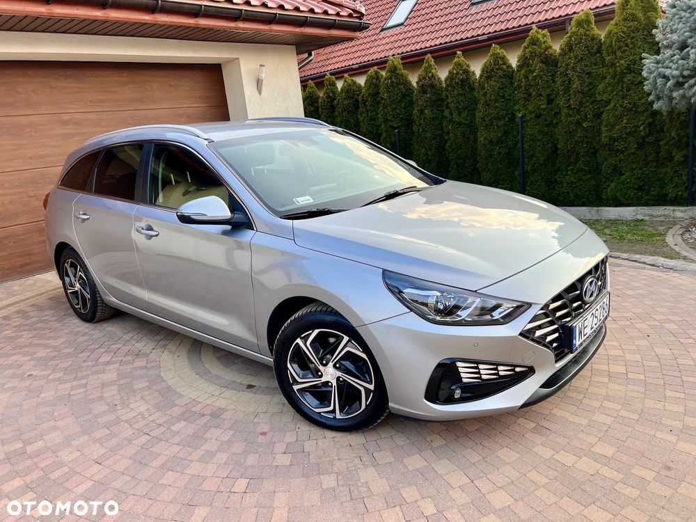 Hyundai i30 1.6 D Comfort - 12