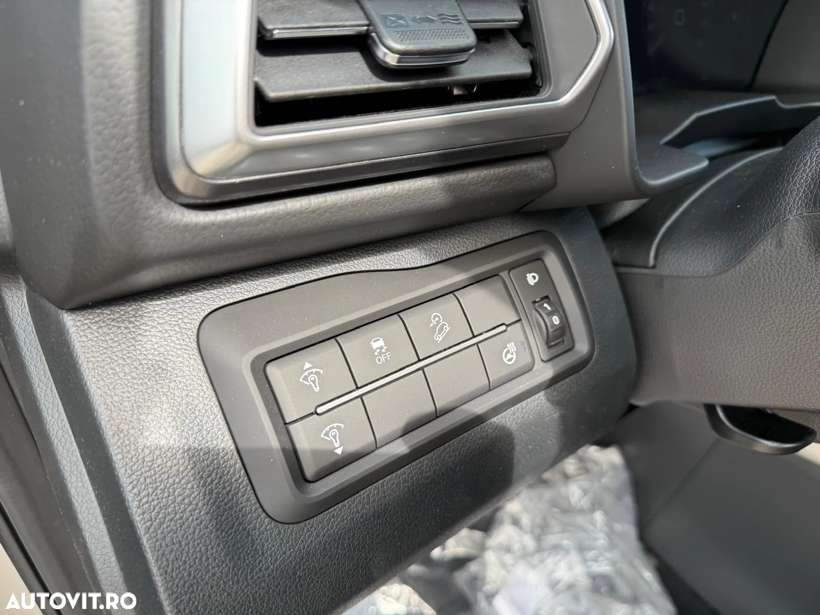 SsangYong Tivoli - 13