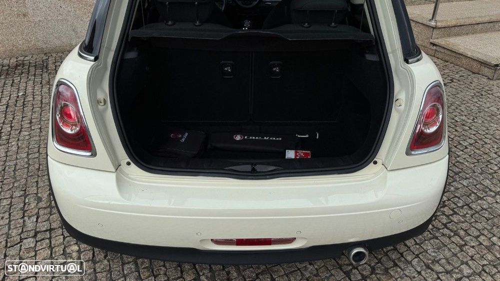 MINI 3 Portas Cooper D - 9