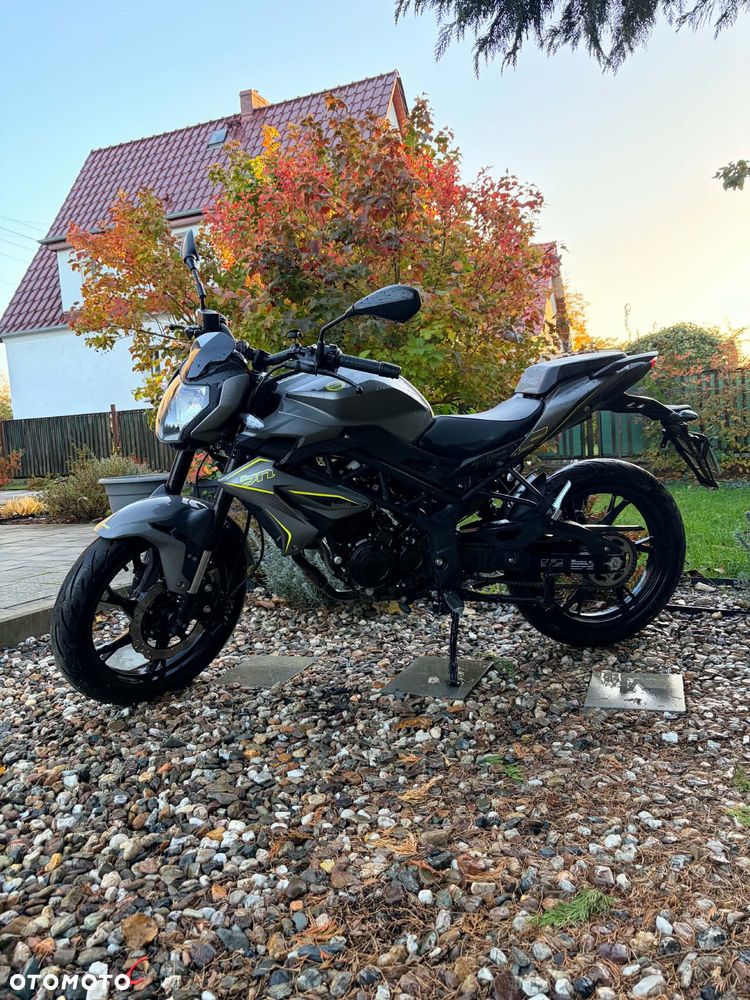 Benelli BN 125