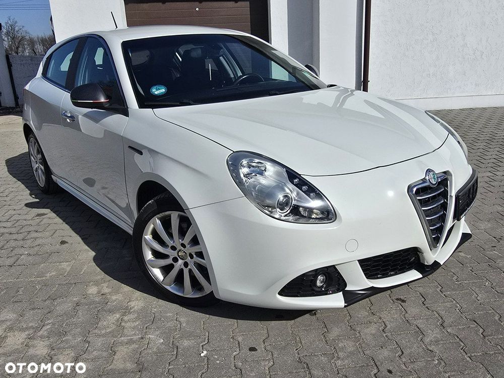 Alfa Romeo Giulietta - 1