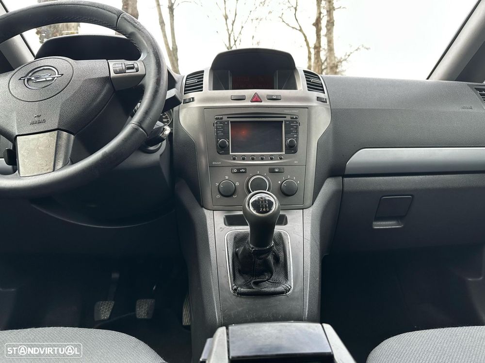 Opel Zafira 1.9 CDTi Enjoy - 19