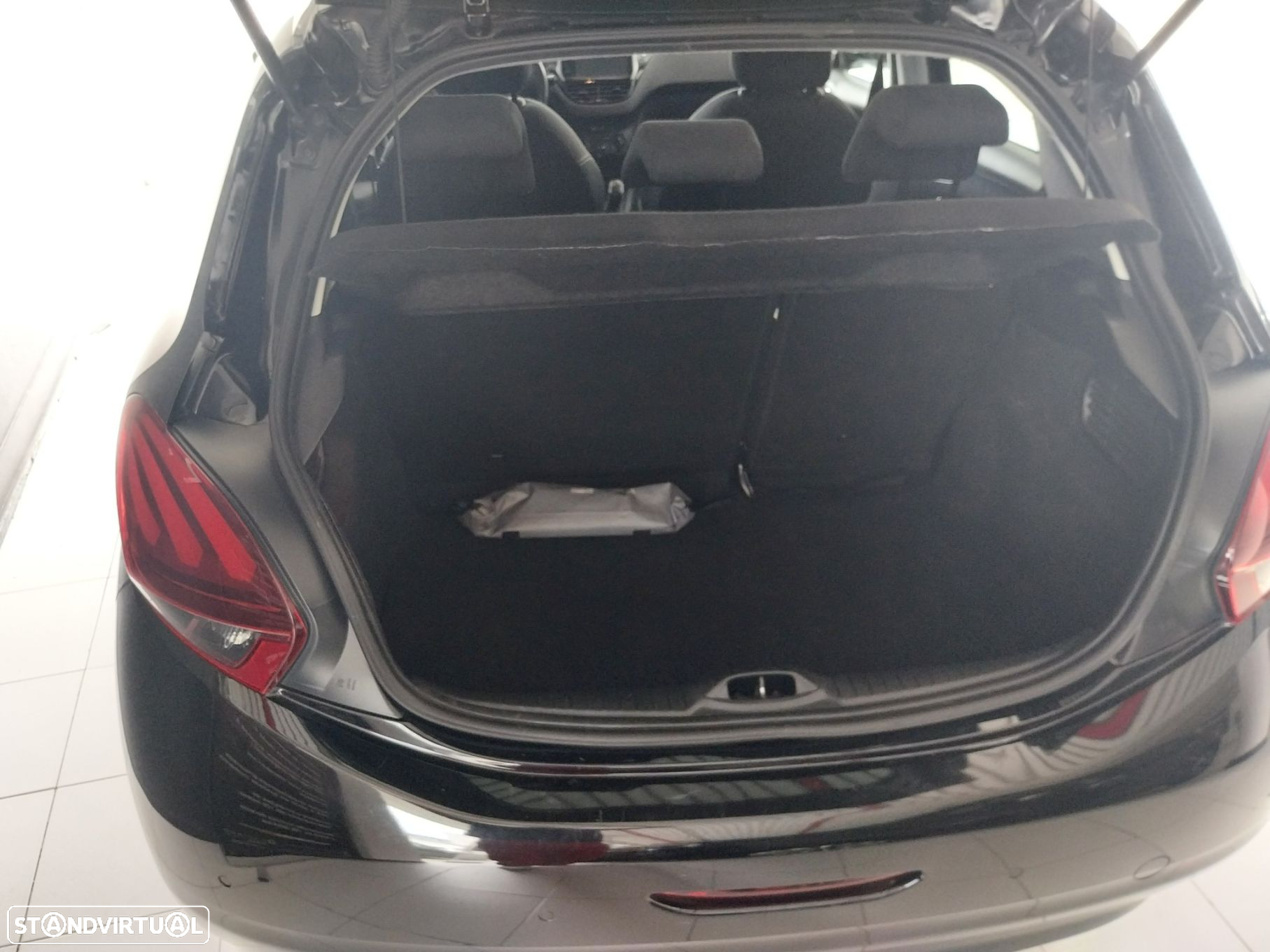 Peugeot 208 1.2 PureTech Style - 12