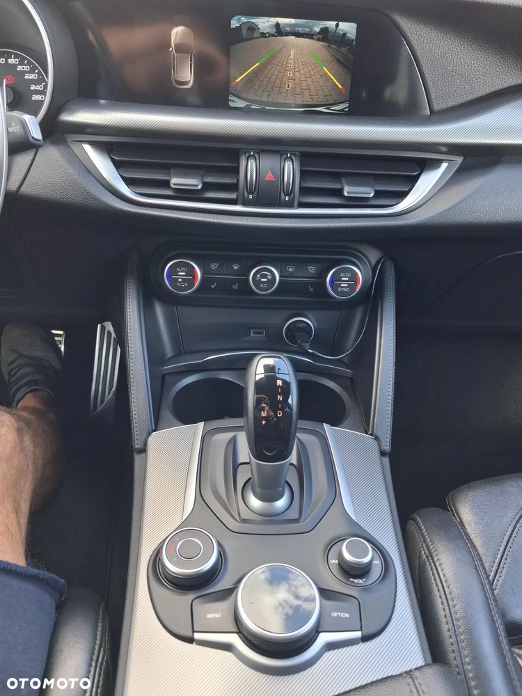 Alfa Romeo Stelvio 2.0 Turbo Super Q4 - 23