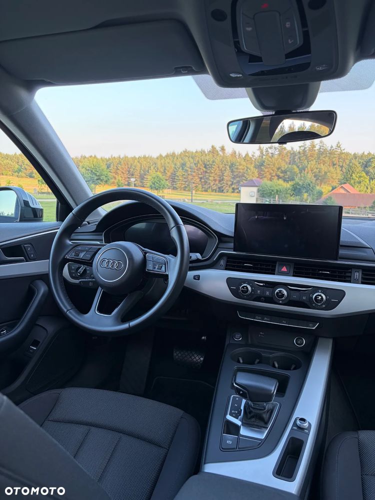 Audi A4 Limousine 35 TFSI mHEV S Line S tronic - 12