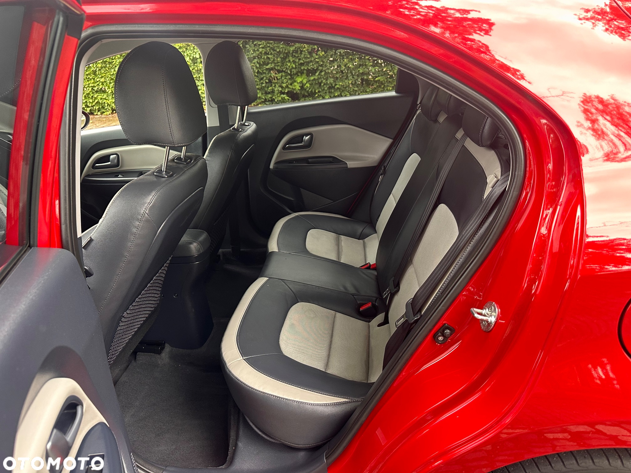 Kia Rio 1.4 Business Line - 7