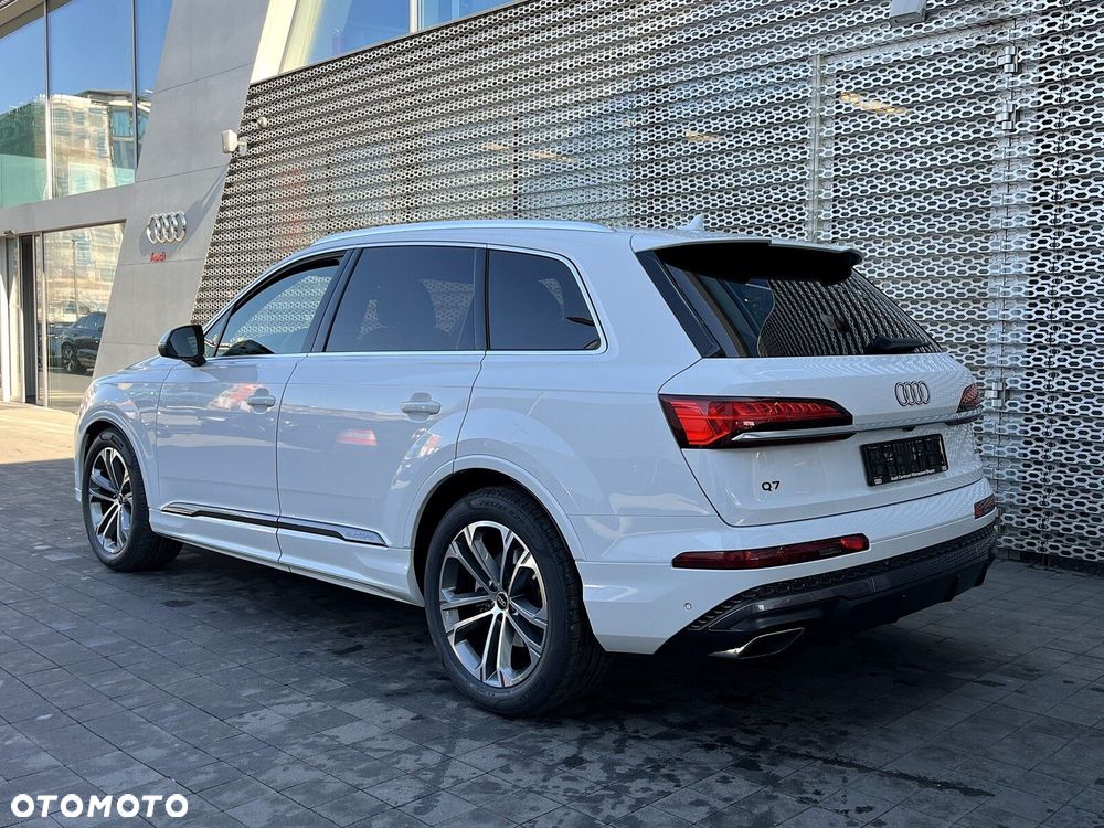 Audi Q7 - 4