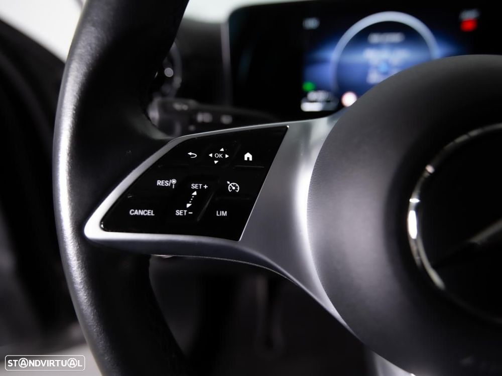 Mercedes-Benz A 250 e - 16