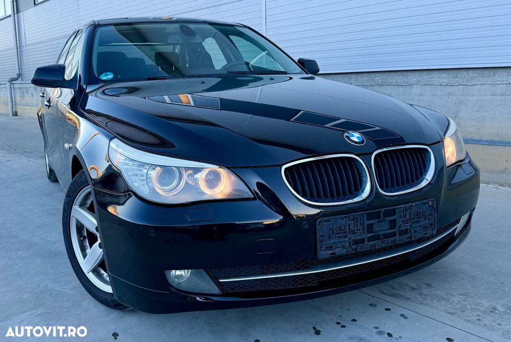 BMW Seria 5 520d Aut. Edition Lifestyle - 2