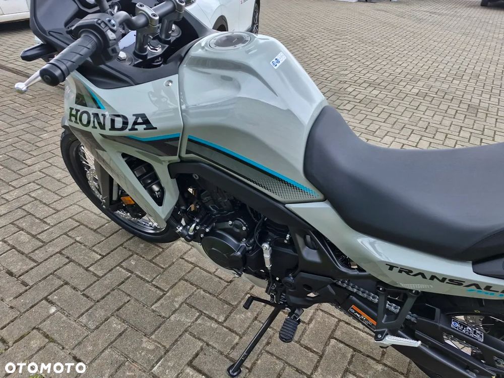 Honda XL - 7
